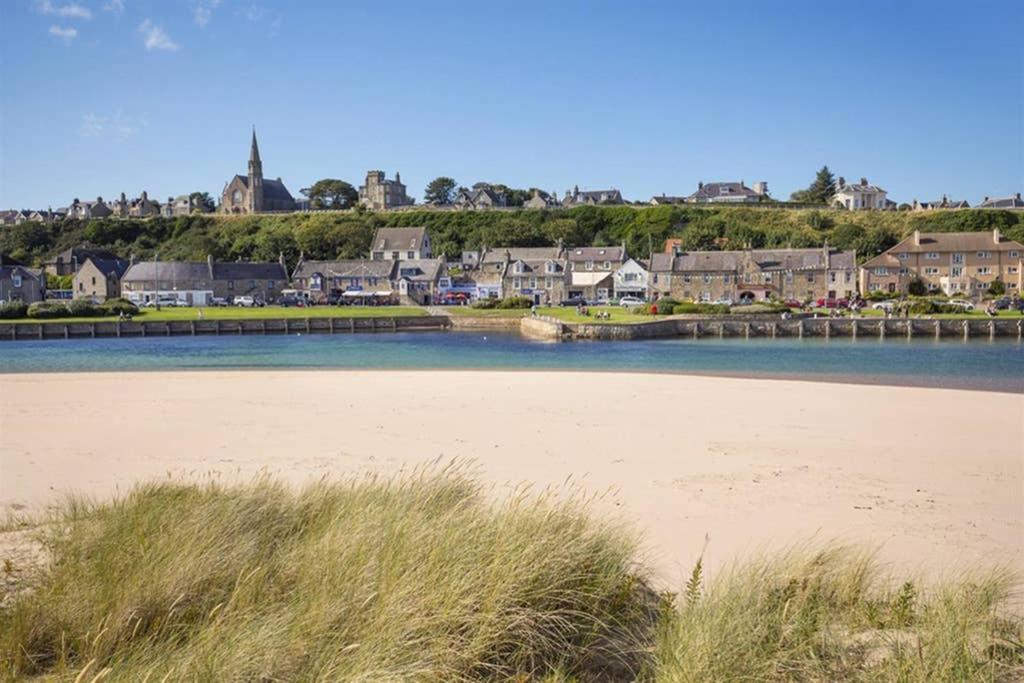 Ferienwohnung Skerry View - Overlooking The Moray Firth - Close To Beaches, Harbour, Shops And Restaurants Lossiemouth Exterior foto